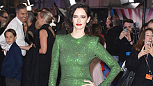Платье с подплечниками: необычный образ Евы Грин на премьере "Дамбо" в Лондоне