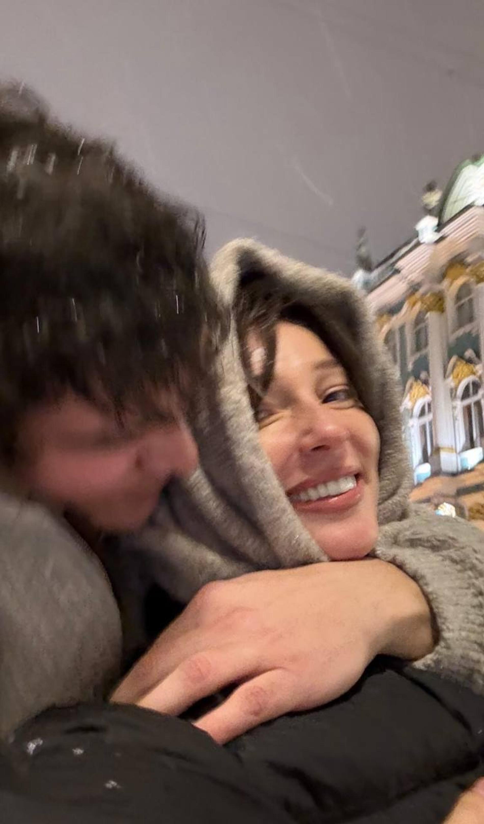 Настя Ивлеева опубликовала романтичное фото с супругом, которого скрывала