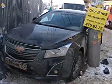 Легковушка сбила женщину на остановке в Нижнем Новгороде
