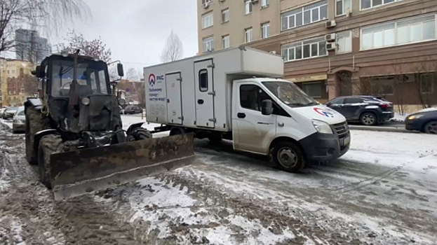 В Ленинском районе Самары устраняют причины пониженного давления в кранах