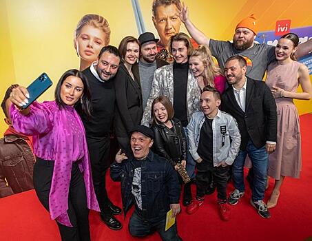 «По колено»: Цапник, Дергачев, Бербер и Муцениеце расскажут о жизни маленьких людей в большом городе