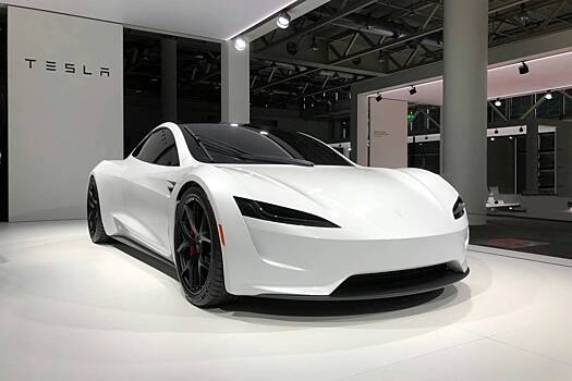 Tesla подает в суд на ЕС