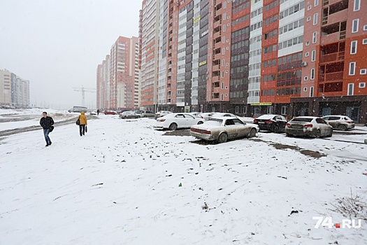 В «Академ Riverside» снесли парковку, построенную по липовым документам на месте сквера
