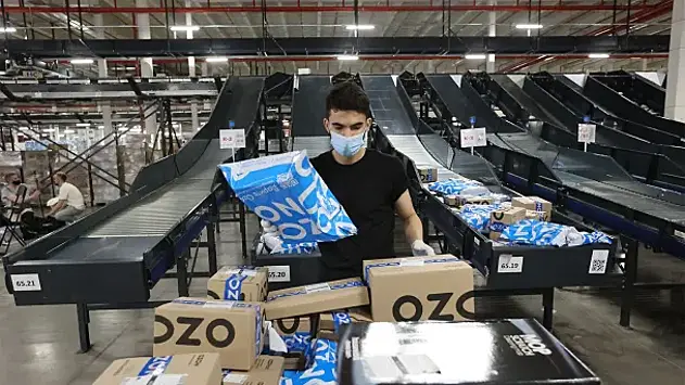 Работавших на складе Ozon киргизов госпитализировали