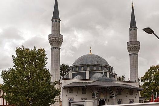 В Германии усилились дебаты по поводу "налога на мечеть"
