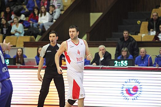 Комиссаров рассказал о реакции легионеров «Красного Октября», когда с ними играл президент