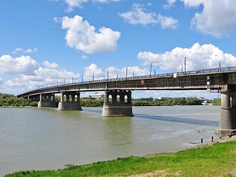 Почти 1 млн. рублей направят на проведение оценки уязвимости мостов Омска