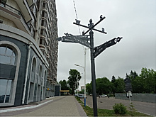 В Благовещенске установили арт-объект, указывающий расстояние до Москвы и Пекина