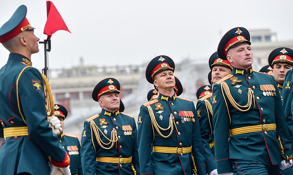 Офицеры Военной академии имени М. В. Фрунзе на военном параде на Красной площади, посвящённом 74-й годовщине Победы в Великой Отечественной войне, 2019 год