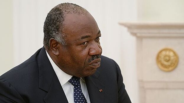 Президент Габона снял с должности вице-президента страны