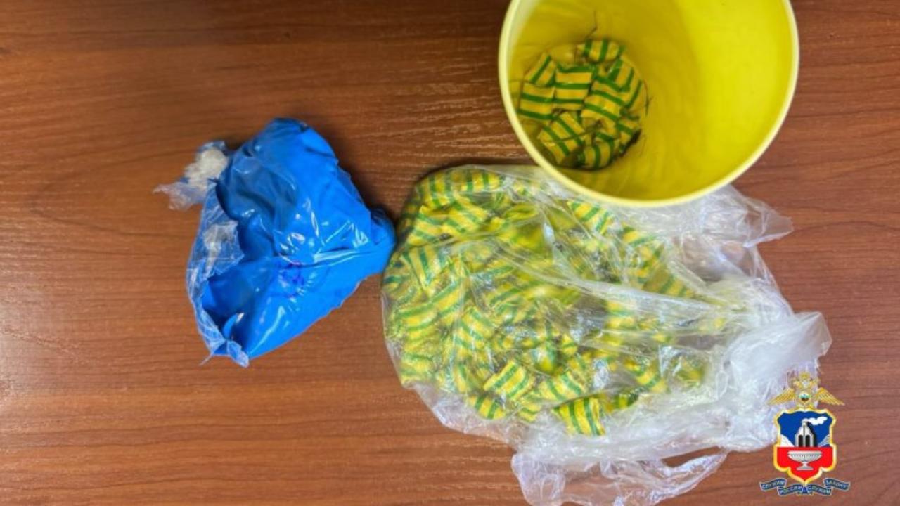 В Барнауле полицией задержан житель Новосибирской области, сбывавший с женой своего брата метадон