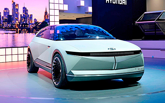  		 			Hyundai доставит в РФ новый электромобиль 		 	