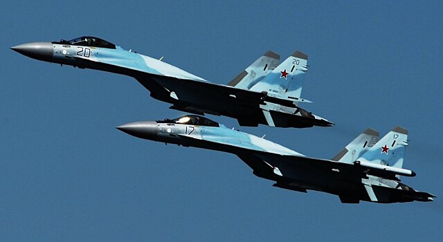 Тотальное превосходство: российские Су-35 сравнили с украинскими Су-27
