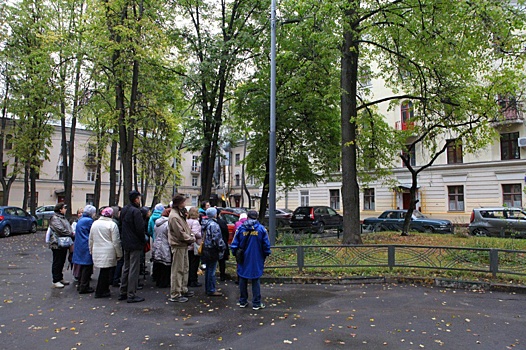 Жители Щукина в октябре могут отправиться в пешеходные экскурсии по району