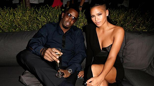 Певица Кэсси, первая раскрывшая насилие со стороны P.Diddy, эмоционально отреагировала на шутки о скандале