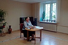 Поэтесса Светлана Сергеева выступила в центре социального обслуживания