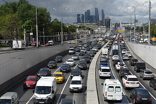 Выбросы от автотранспорта в атмосферу в Москве снизились на 12% с 2011 года
