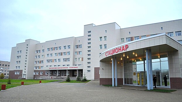Подростка, который упал с Ленинградского моста в Вологде, выписали из больницы