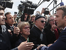 В Париже проходит акция против возможного переизбрания Макрона