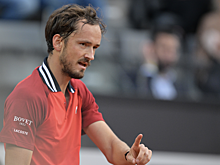 Даниил Медведев вышел в четвертый круг Roland Garros