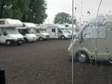 Mercedes-Benz Sprinter переделали в очень комфортабельный кемпер