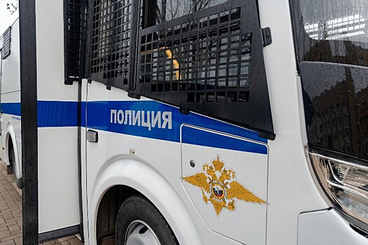 Компанию пьяной молодежи задержали за голые забеги по улице в Кропоткине