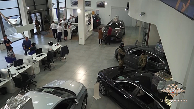 Более 30 клиентов автосалонов в Ростовской области стали жертвами мошенников
