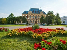 Камышане вспоминают известного земляка-композитора Евгения Мартынова