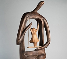 Челябинцев зовут на выставку деревянной скульптуры Александра Карпенко