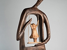 Челябинцев зовут на выставку деревянной скульптуры Александра Карпенко