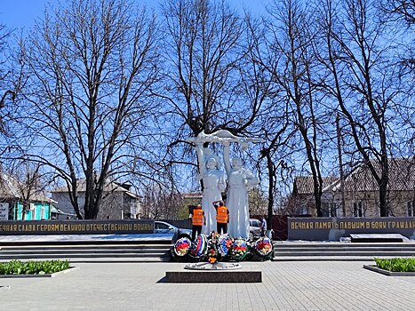 В Обоянском районе Курской области ремонтируют памятники