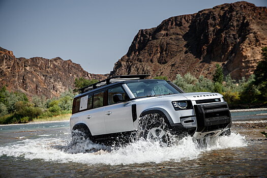 Land Rover Defender стал лучшим автомобилем 2021 года среди женщин