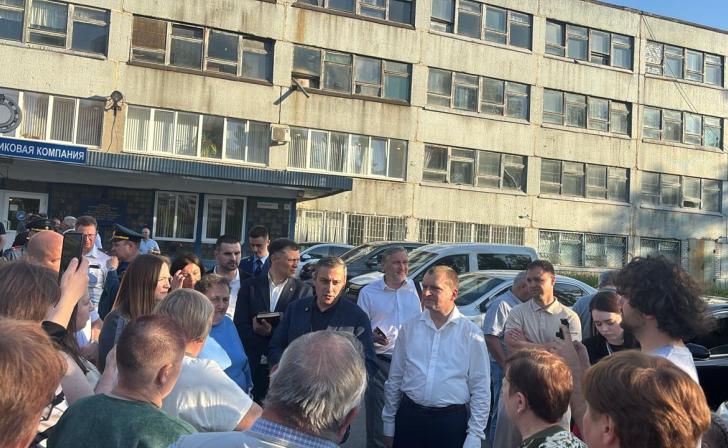 В Курске за 2 месяца разберут завалы на месте пожара на заводе АПЗ-20