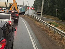 Жители Уфы с утра понедельника встали в огромную пробку на въезде в город