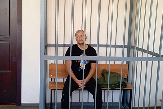 Таксиста, который расстрелял пассажира в Екатеринбурге, отправили в СИЗО