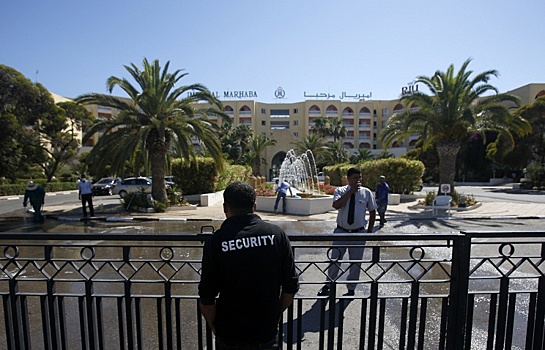 Европейские туристы начали массово покидать Тунис