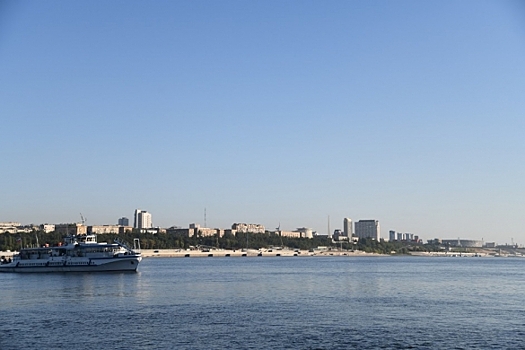 В Волгограде 4 ноября теплоходы на остров Сарпинский будут ходить чаще