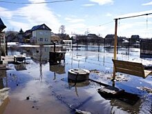 В Уфе талые воды подтопили дома