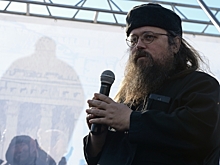 «Бабки крутятся»: Кураев вспомнил, как Алексий II пытался бороться с практикой экзорцизма