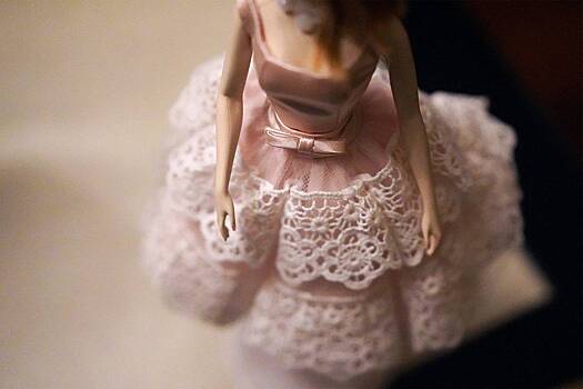 Пара 75 лет собирала коллекцию кукол и продала ее за 74 миллиона рублей