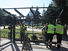 В Твери продолжается установка новых остановочных комплексов