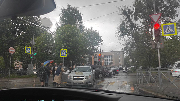 В Калининграде на Пролетарской сбили женщину (фото)