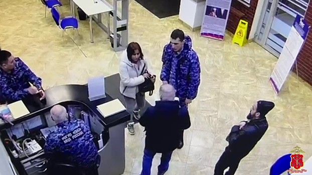 Полицейские в Санкт-Петербурге задержали мигрантку, находящуюся в межгосударственном розыске