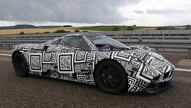 В Pagani показали «заряженный» суперкар Huayra под камуфляжем