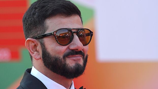 Галустян развелся с женой