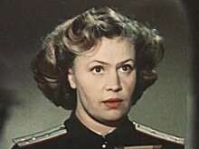 Со сцены на фронт: чем занимались актрисы во время войны
