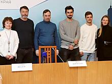 40 оттенков тумана и 10 тонн техники: во Владивостоке продолжаются съемки фильма