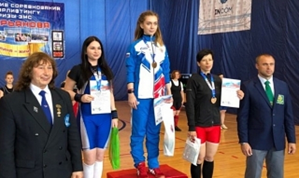 Очередная победа! Ирина Жигаленко выжала почти стокилограммовую штангу