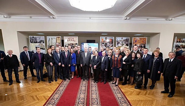 Выставка федерального уровня и нового подвижного формата открылась в Государственной думе