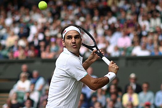 Федерер изменил статус в своих соцсетях на «больше не профессиональный теннисист»